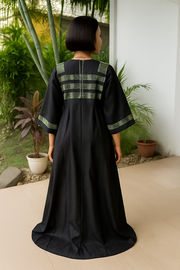 Robe Prestige Bénin – Élégance Noire & Tissage Artisanal Couleur Noire
